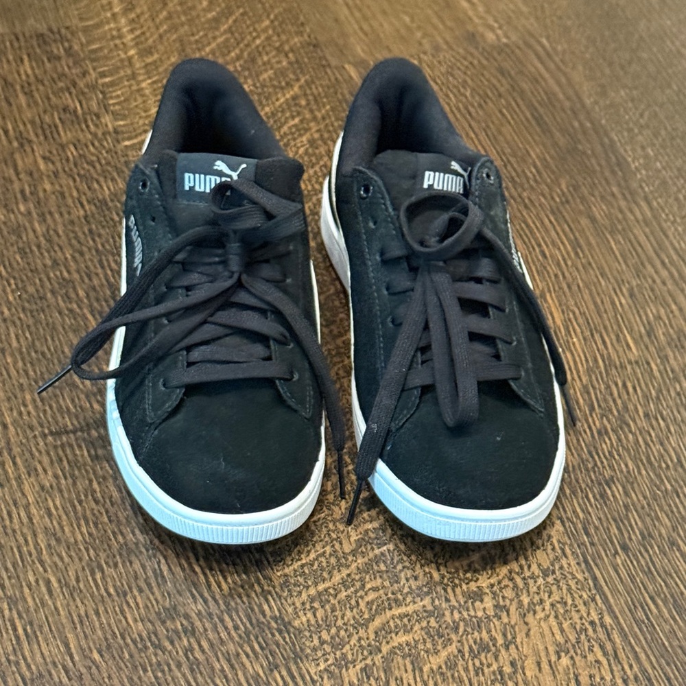 Puma Women’s Black and White Suede Sneakers